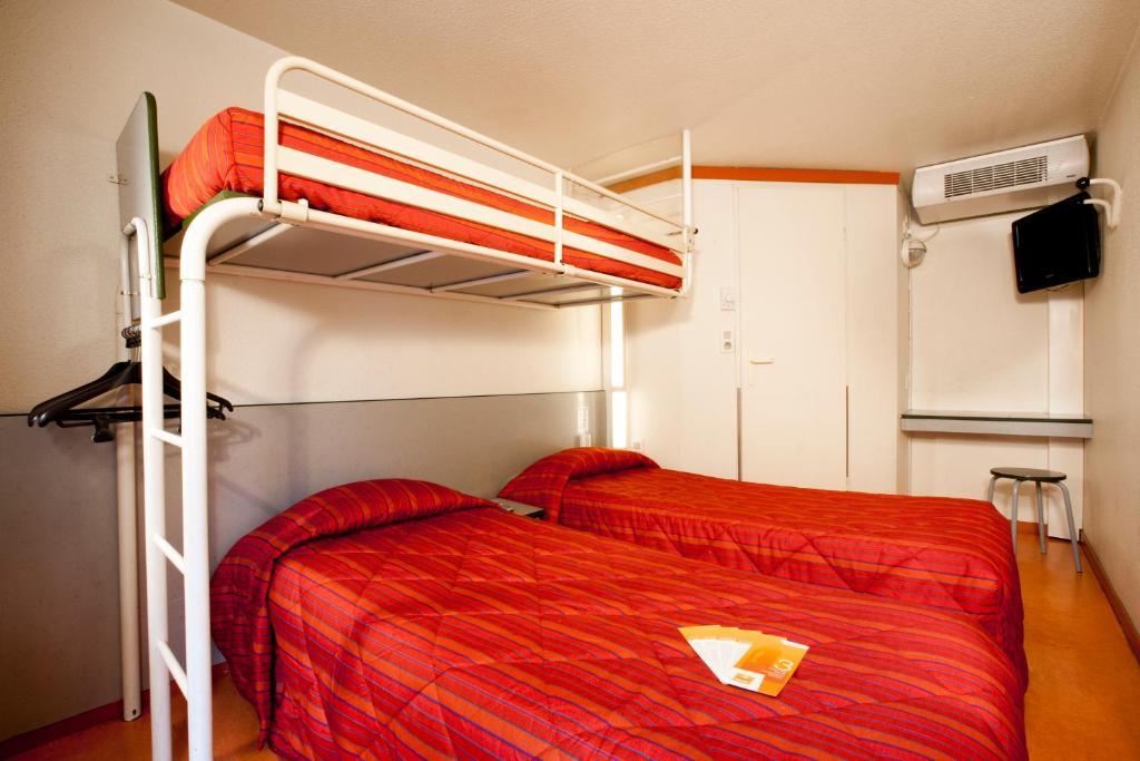 Premiere Classe Lyon Est Aeroport Saint Exupery Номер фото