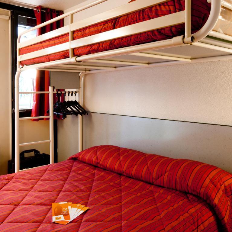 Premiere Classe Lyon Est Aeroport Saint Exupery Номер фото
